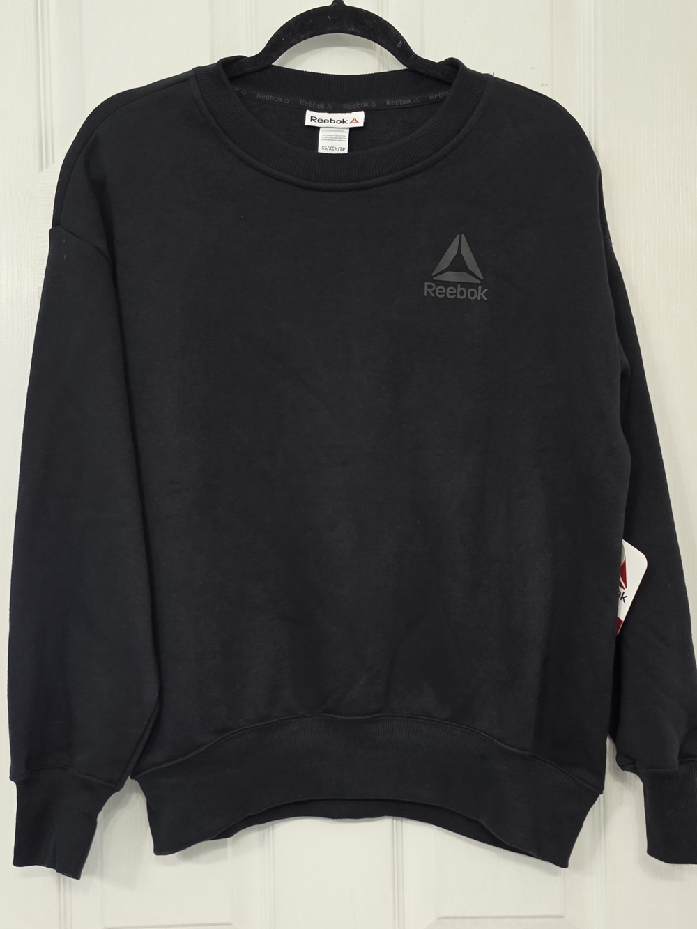 Reebok Women’s Black Crewneck Pullover with Subtle Logo XS NEW